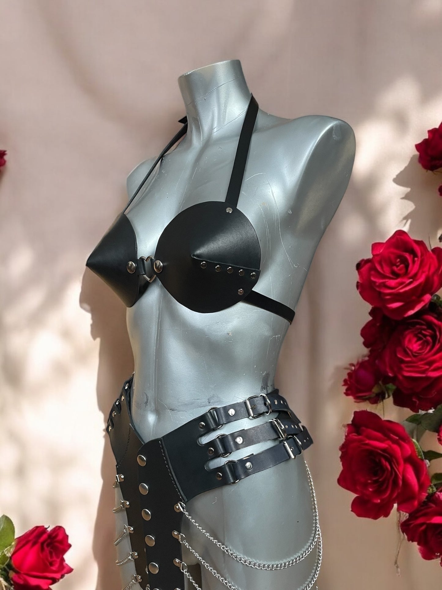Leather Bra Harness pattern – Formats A4, US Letter, SVG, DXF – Diy easy – size Xs à M/L