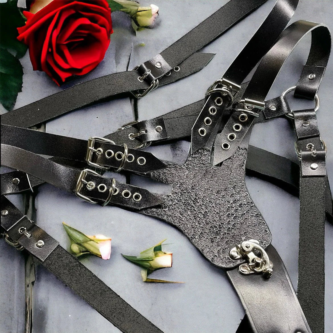 Kinky Leather Thong - Pdf File