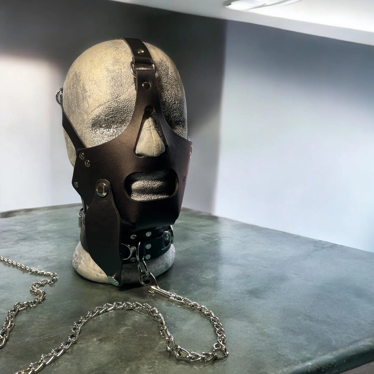 Bdsm Leather Mask Pattern PDF, Svg & Dxf – Easy DIY – Adjustable Size – A4 and Us Letter – Digital Download