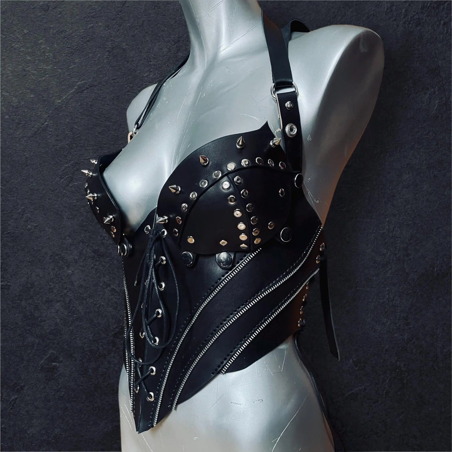 Blackshark Corset Pattern – PDF, Svg, Dxf Files – DIY Leather Corset Sewing Template – A4 & US Letter – Digital Download