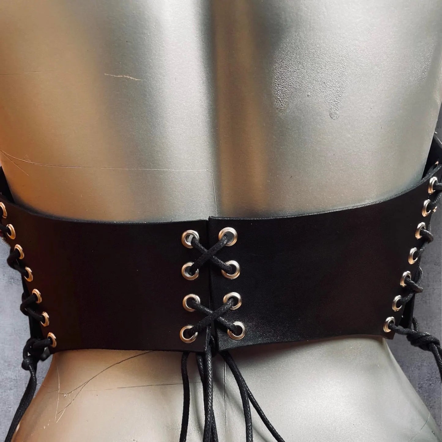 Blackshark Corset Pattern – PDF, Svg, Dxf Files – DIY Leather Corset Sewing Template – A4 & US Letter – Digital Download